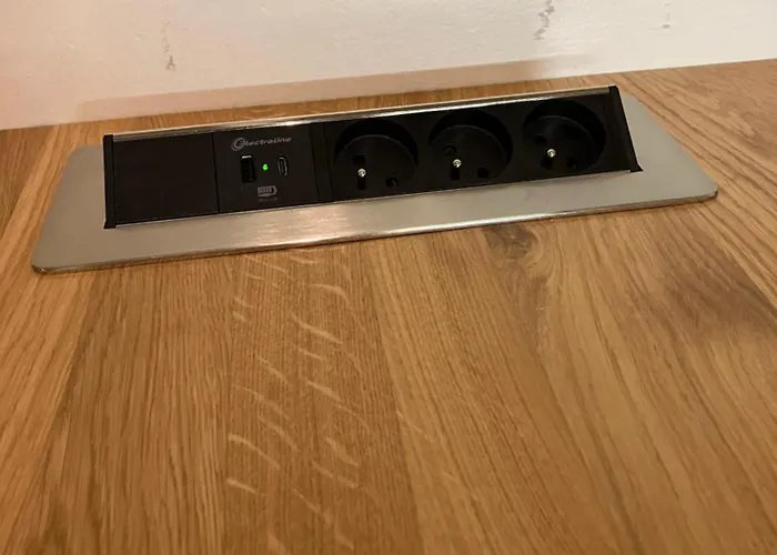 Des Terres Chaudes Proche Bord De