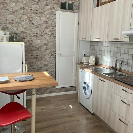 Des Terres Chaudes Proche Bord De Appartement Menton