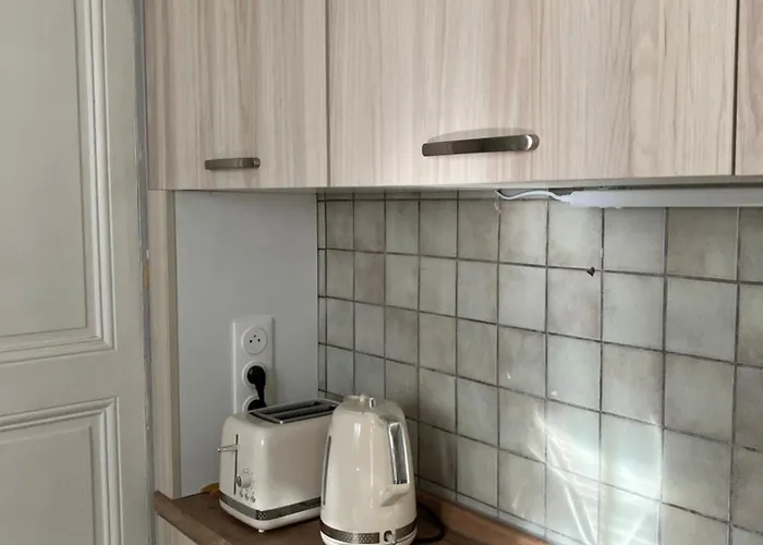 Des Terres Chaudes Proche Bord De * Ментона