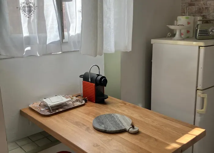 Des Terres Chaudes Proche Bord De Апартаменты *